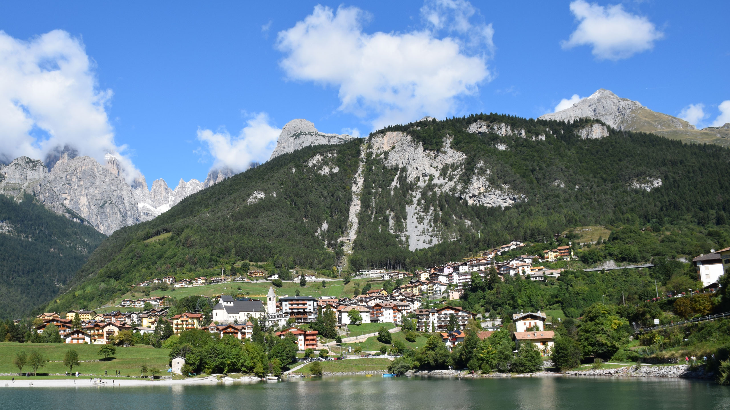Residence Molveno 3 Stelle AlpenRose  - Tra il lago di Molveno e le Dolomiti di Brenta in Trentino - Offerte